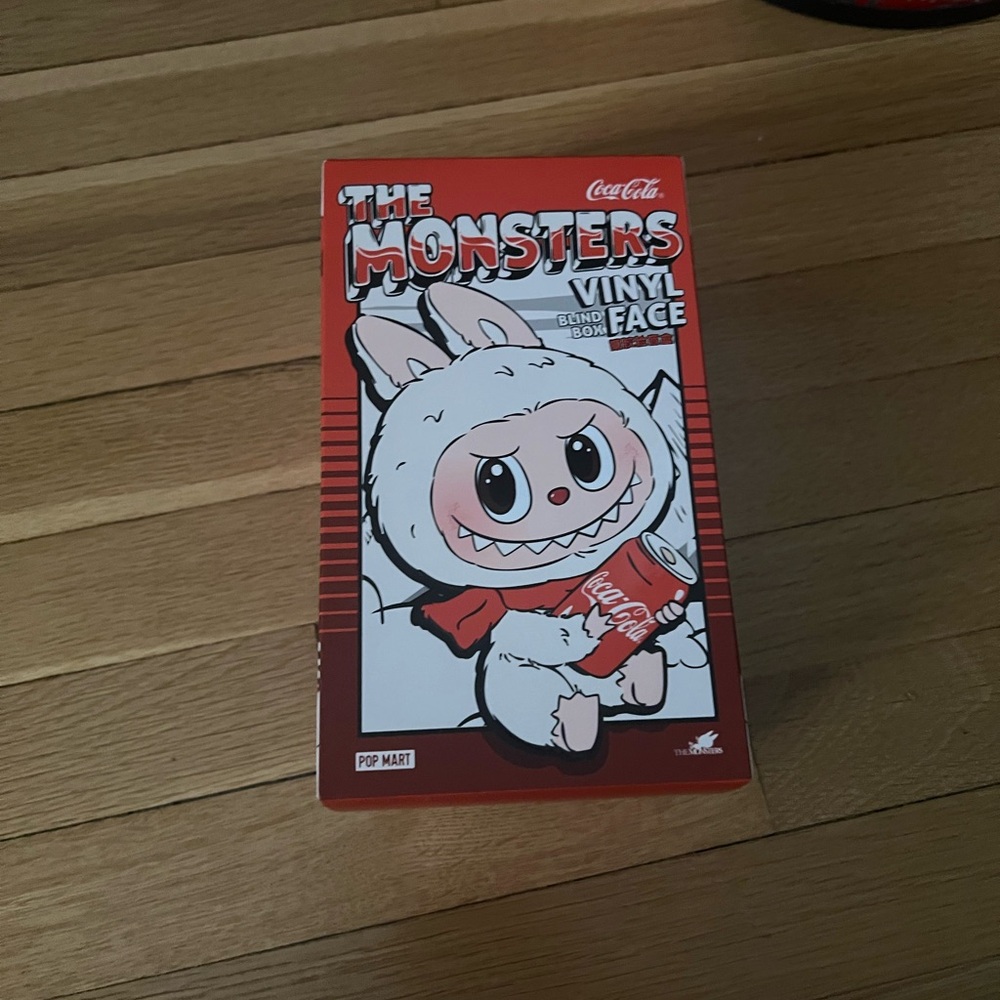 Coca-Cola The Monsters Labubu Surprise shake